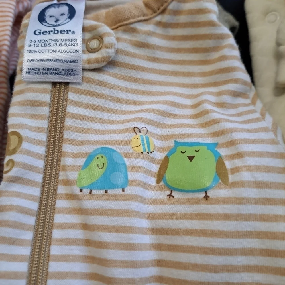 Bundle Of 6 Footed Pajamas.  Size  0-3months